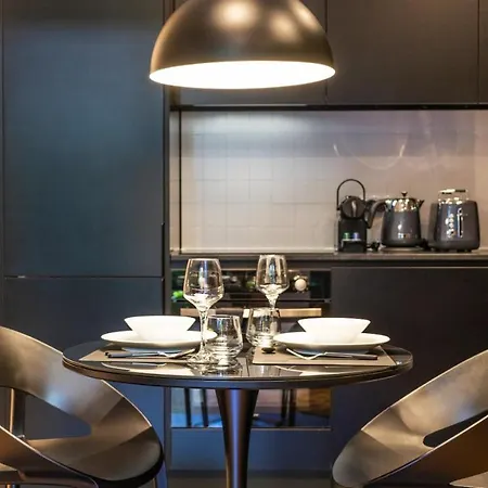 Luxury Oasis In Bonfim By Lovelystay Apartament